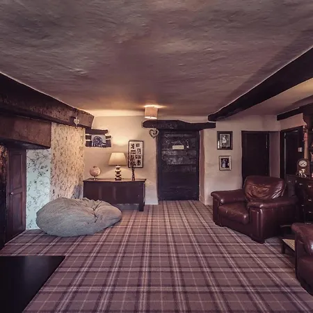 Tranthwaite Hall *